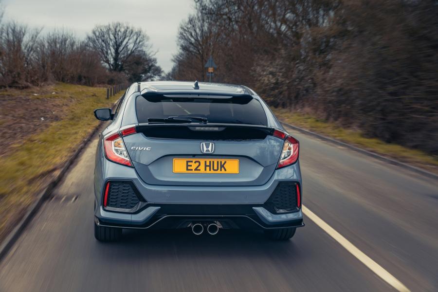  Honda Civic Sport Hatchback 2017 года  (UK) (фото 32 из 40)